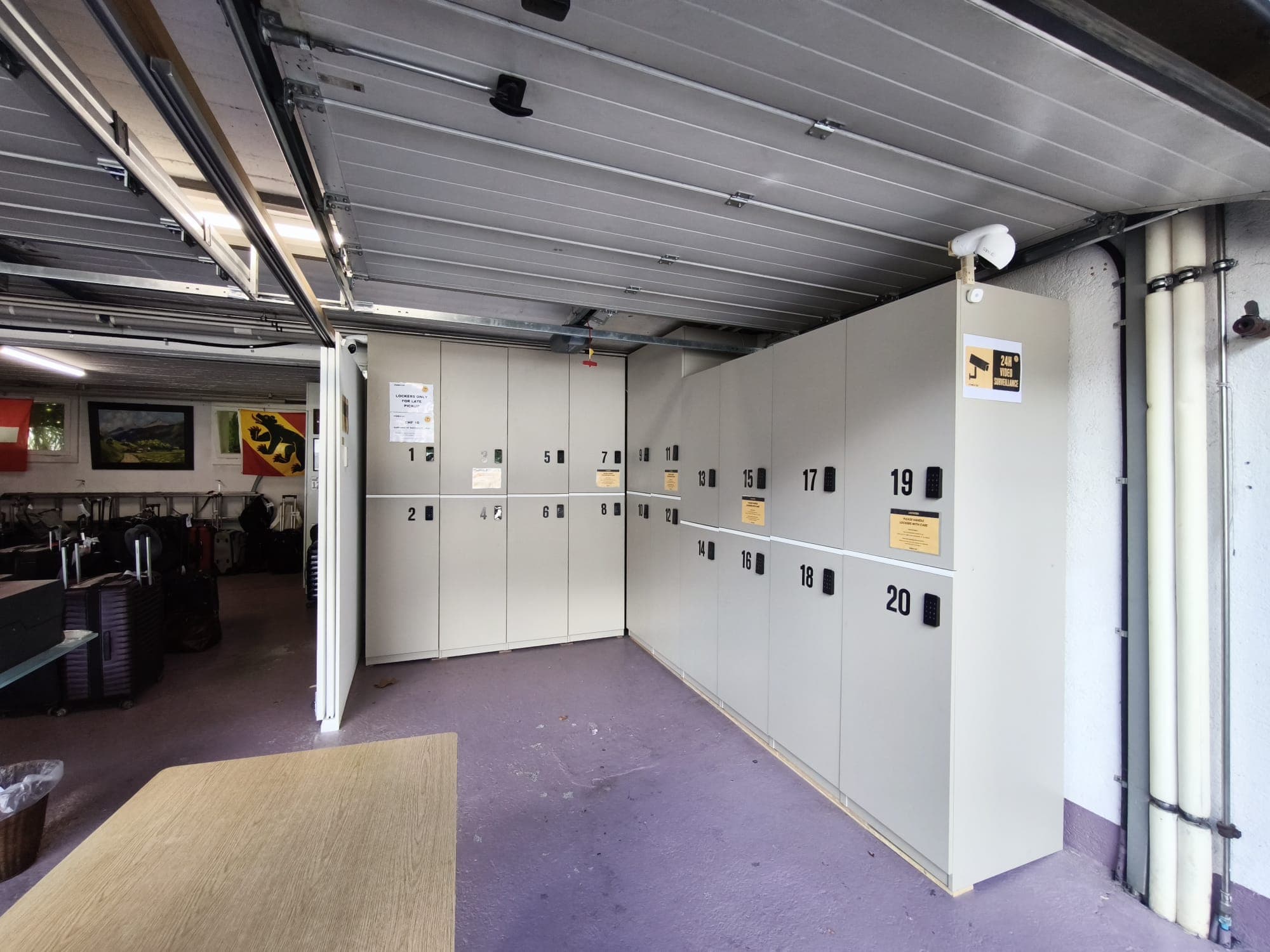 Store N' Go smart lockers with keypad, numbers 1 to 20